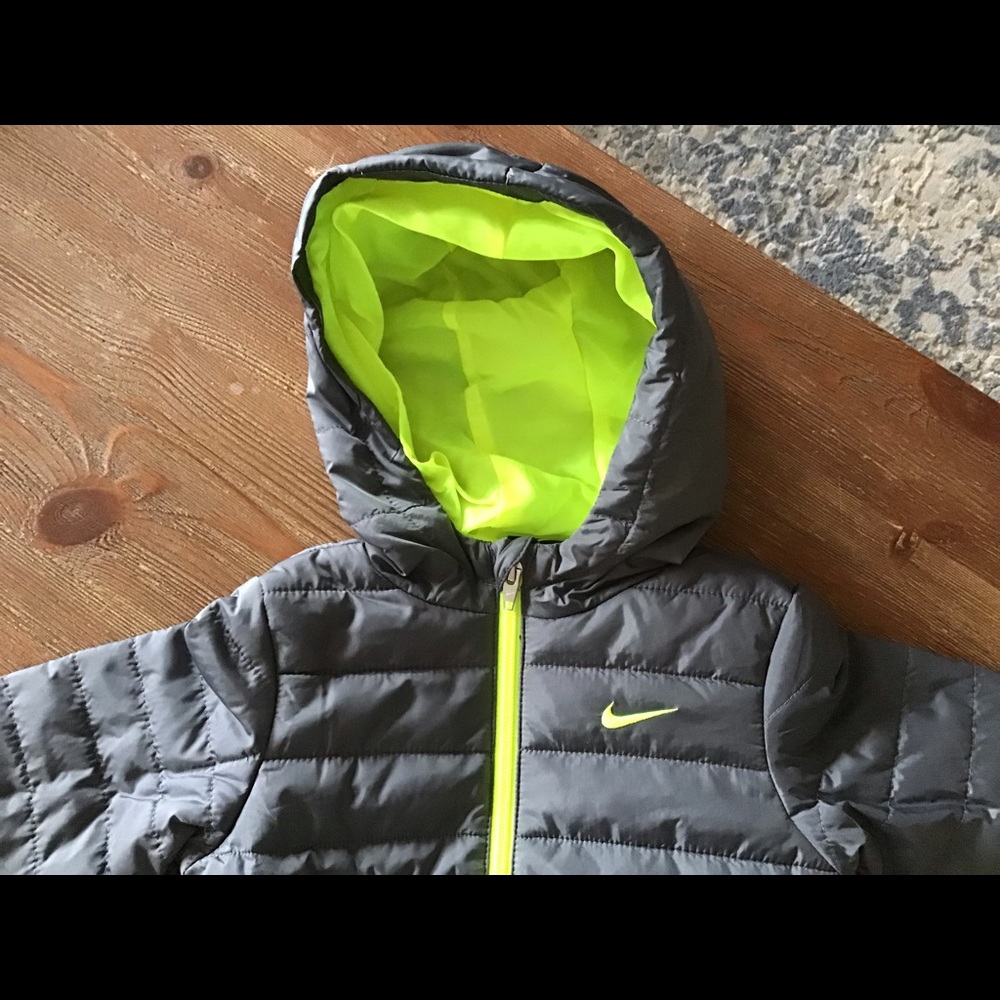 SOLD!! Synthetic Fill boys winter coat - Picture 2 of 8